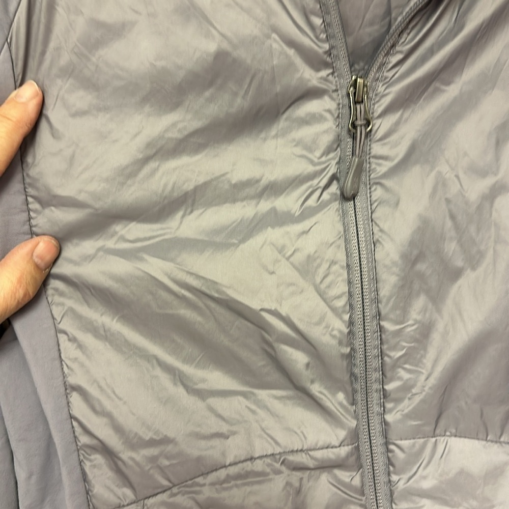 32* degrees performance shacket size medium - Picture 7 of 9